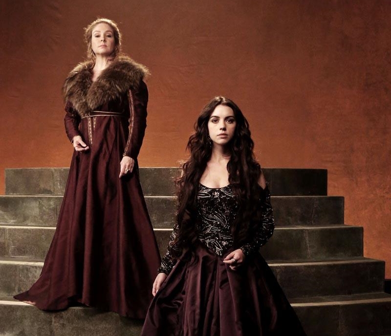 reign-cancelled-02